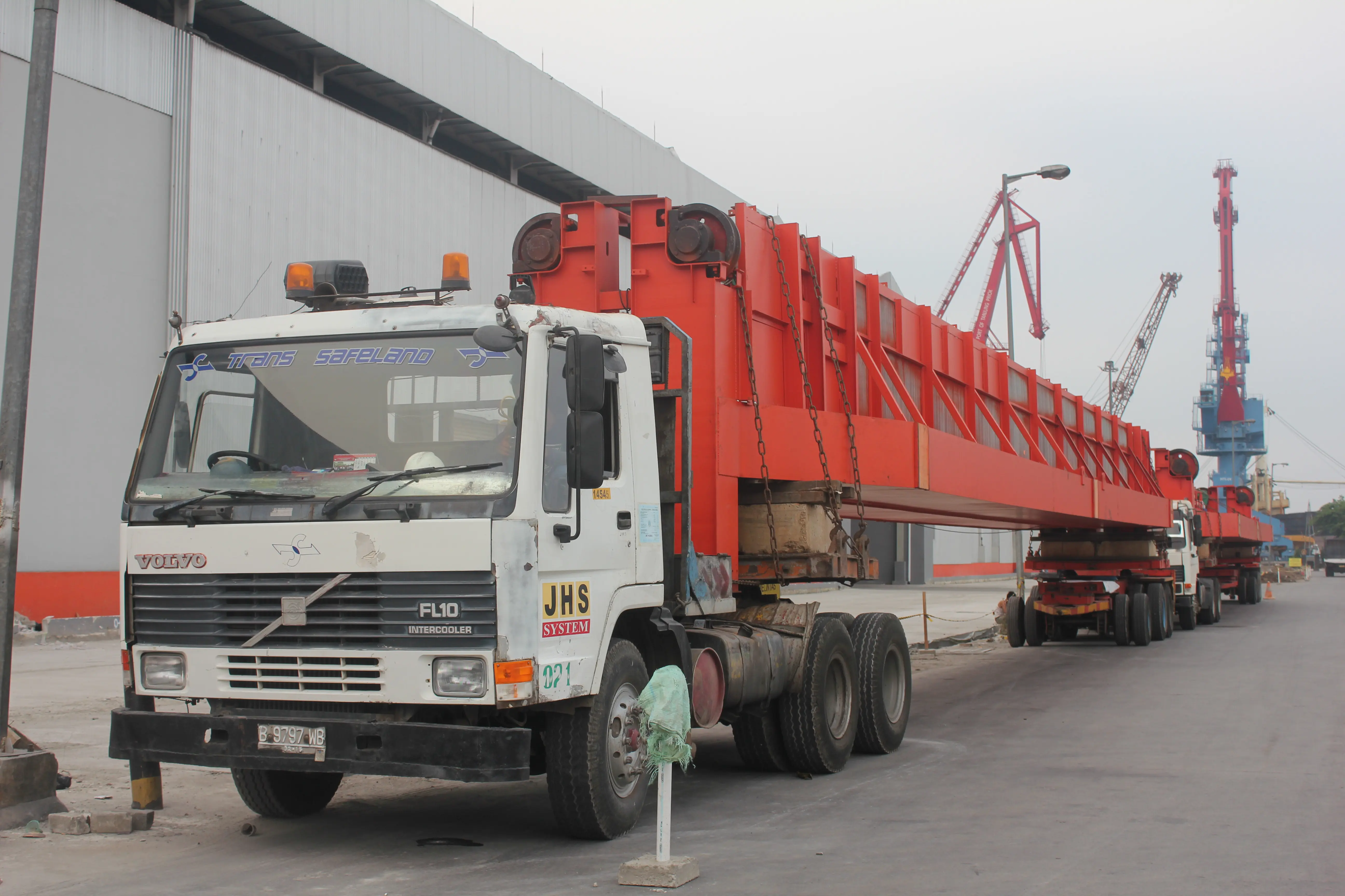 Bogie Trailer with another long load